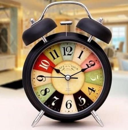 Metal European Style Vintage Silent Table Desk Alarm Clock